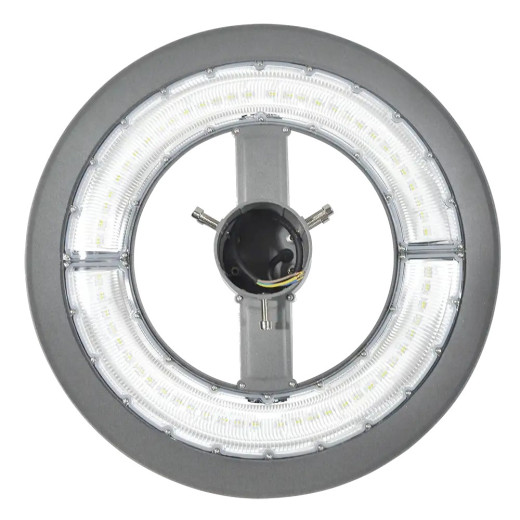 Реалистичное изображение паркового светодиодного светильника SverPRO (боллард) на фоне городской аллеи.